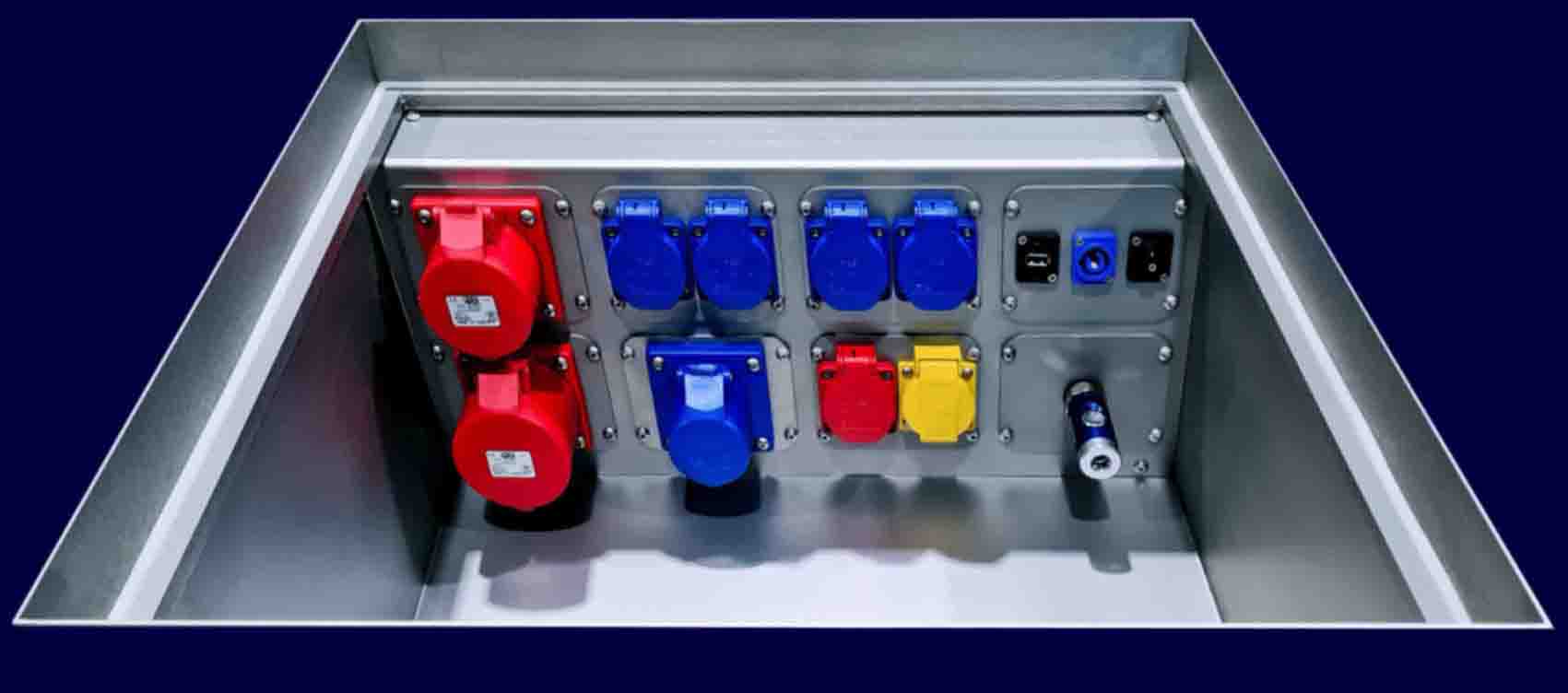 Vloertank type VELTEN, 8 modules voor maximaal 16 enkelpolige contactdozen of gelijkwaardig Vloertank type VELTEN, 8 variabele modules 16 wsd of gelijkwaardig